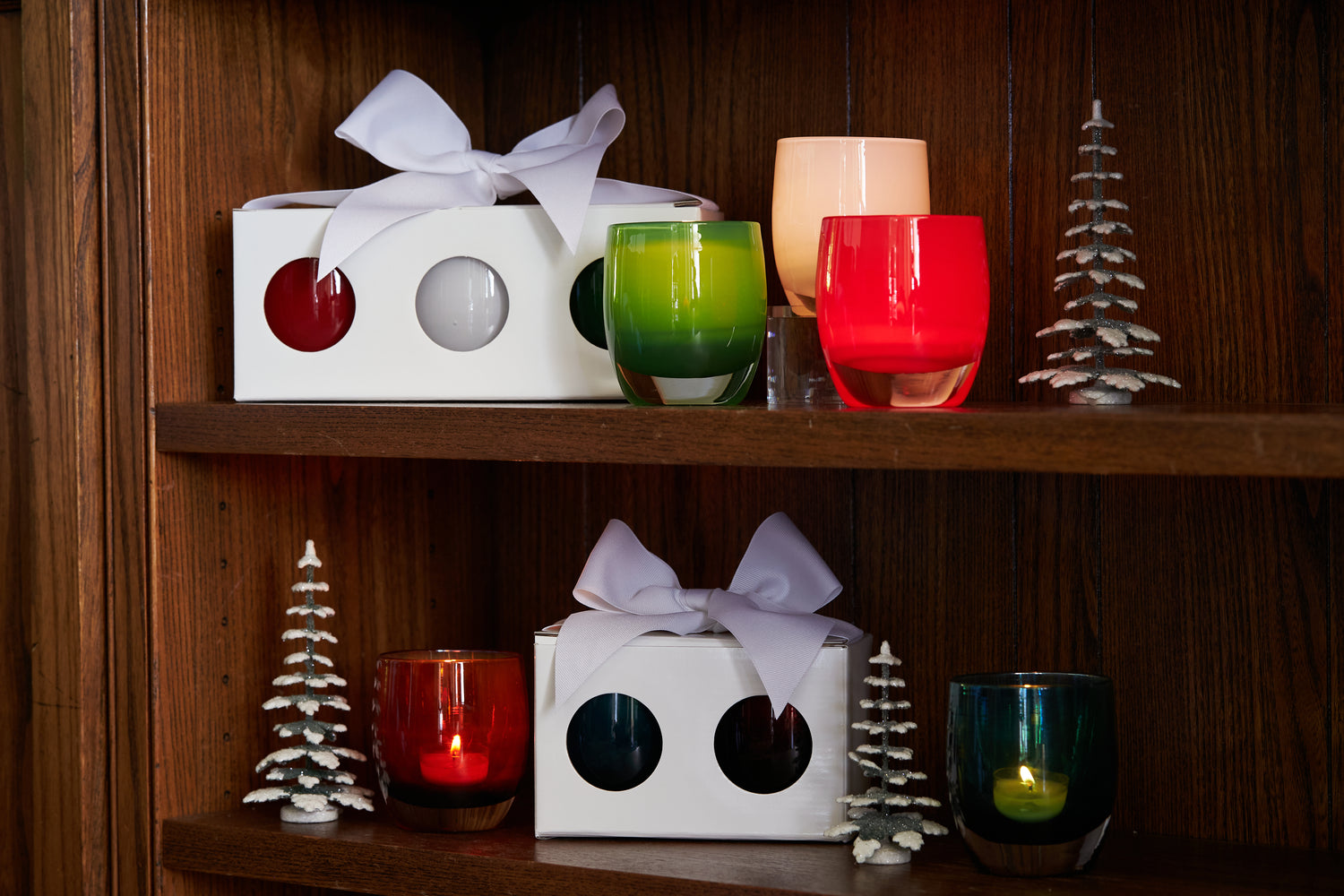 Gifting with Heart: Selecting Thoughtful Host and Hostess Gifts This Holiday Season